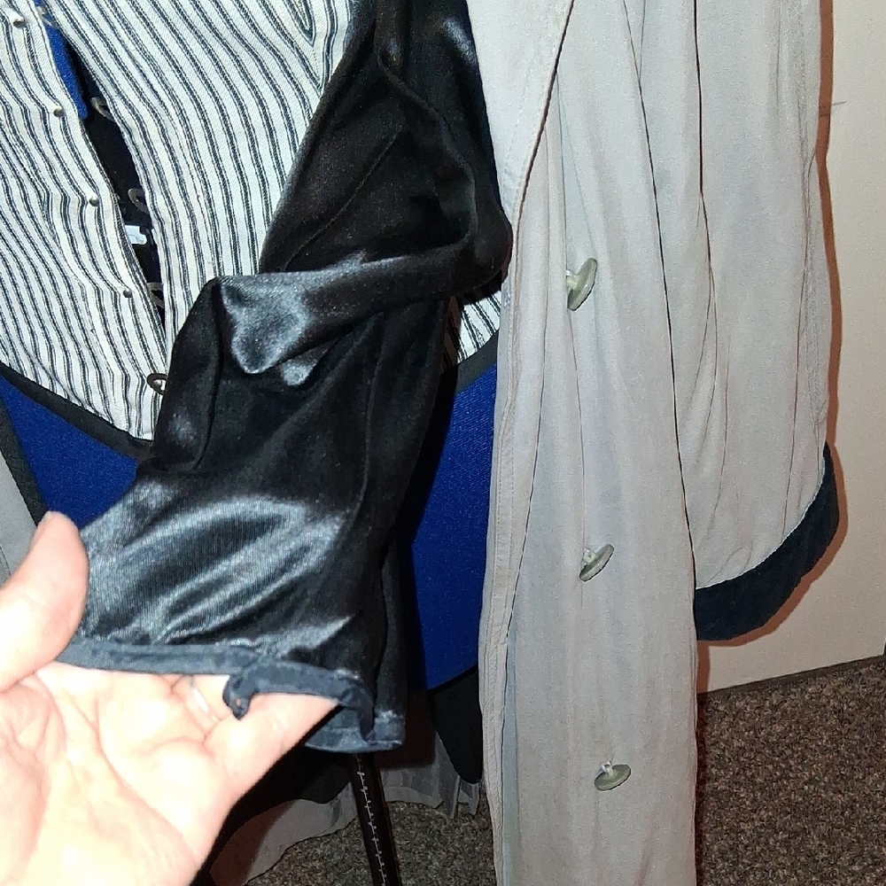 Y2k London Fog Grey Double Breadtef Trench Coat. - Picture 7 of 16